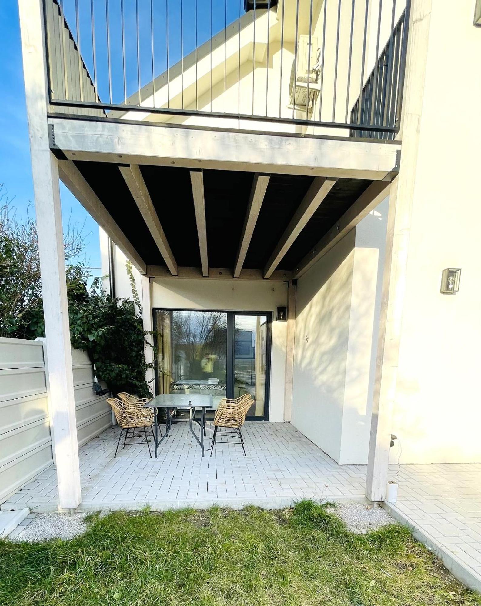 House Flow, 3 Room, Free 2 Parking Bratislava Exteriér fotografie