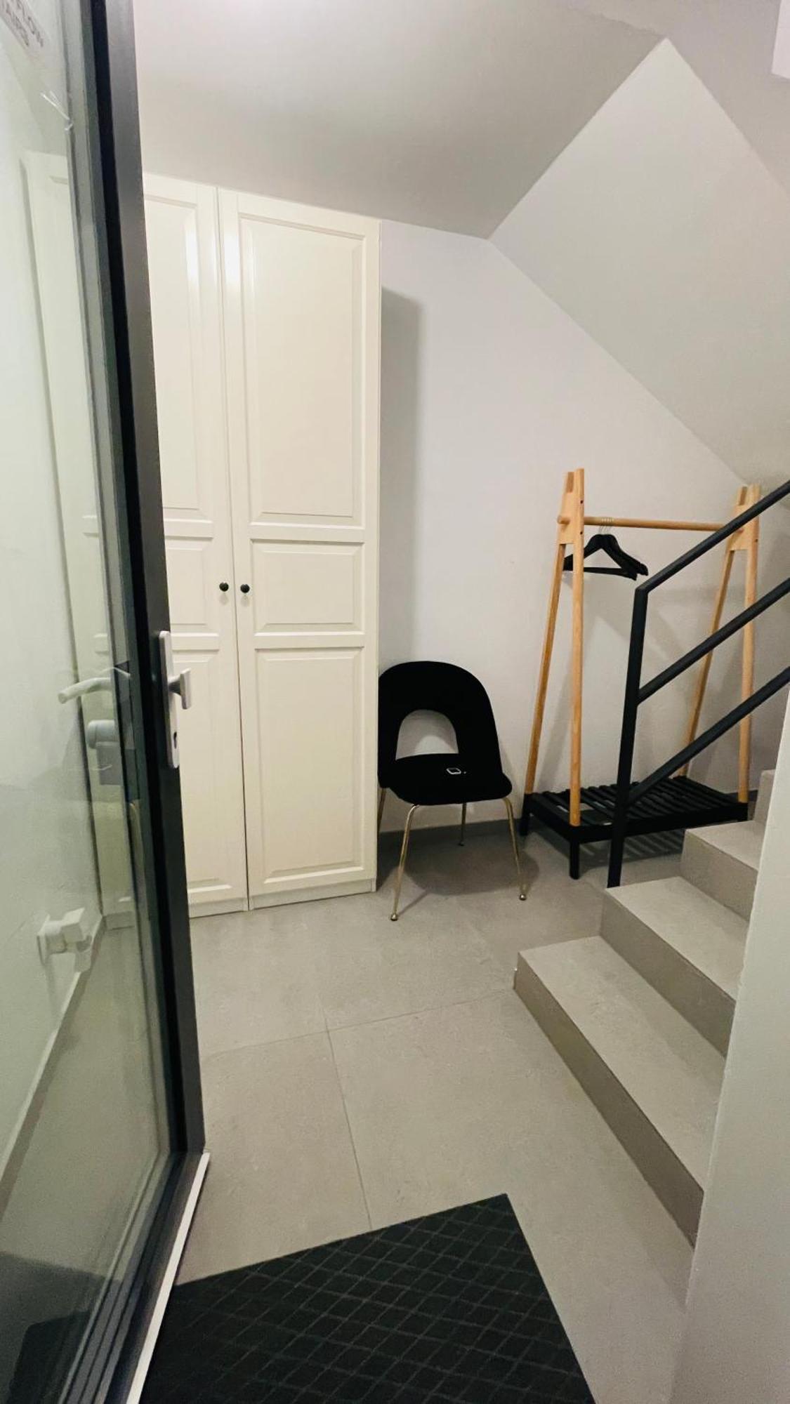 House Flow, 3 Room, Free 2 Parking Bratislava Exteriér fotografie