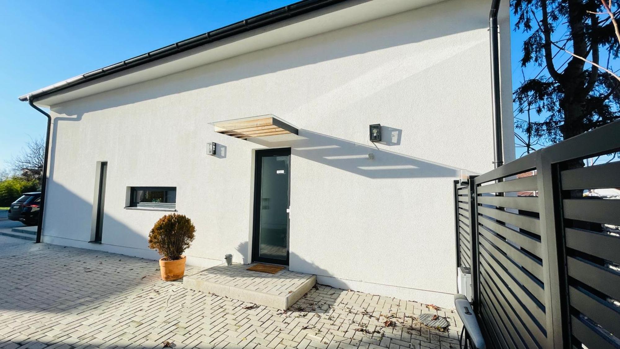 House Flow, 3 Room, Free 2 Parking Bratislava Exteriér fotografie