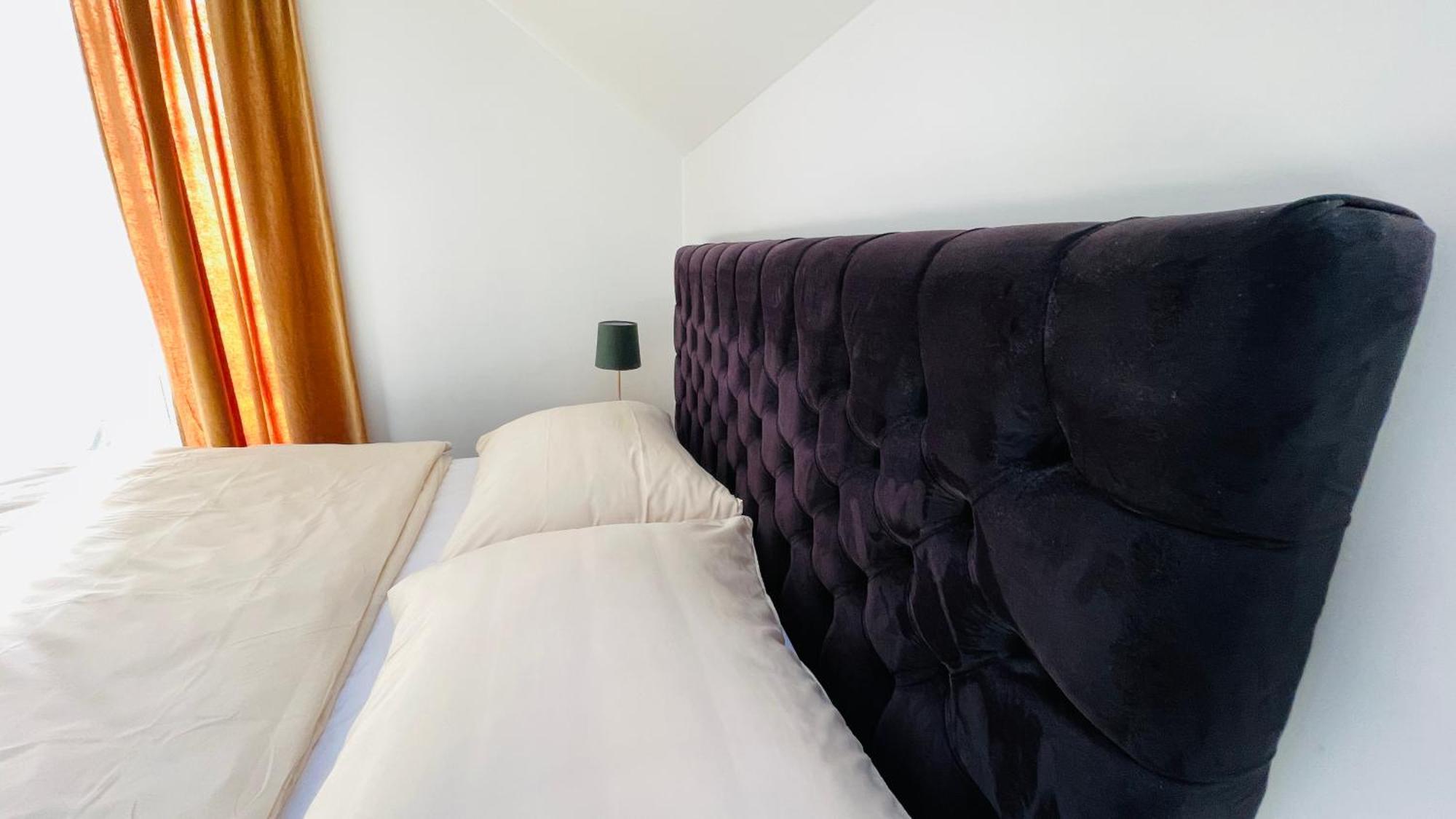 House Flow, 3 Room, Free 2 Parking Bratislava Exteriér fotografie